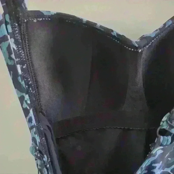 NIPTUCK | Women's Black/Blue Animal  Print Tummy Control Multi Cup One P… - Picture 5 of 5